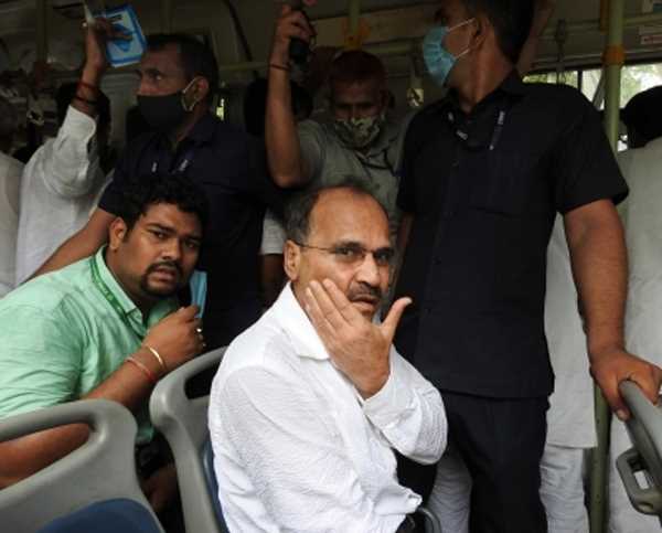 कांग्रेस के वरिष्ठ नेता ने राहुल की ईडी से पूछताछ में लोकसभा अध्यक्ष से हस्तक्षेप की मांग की